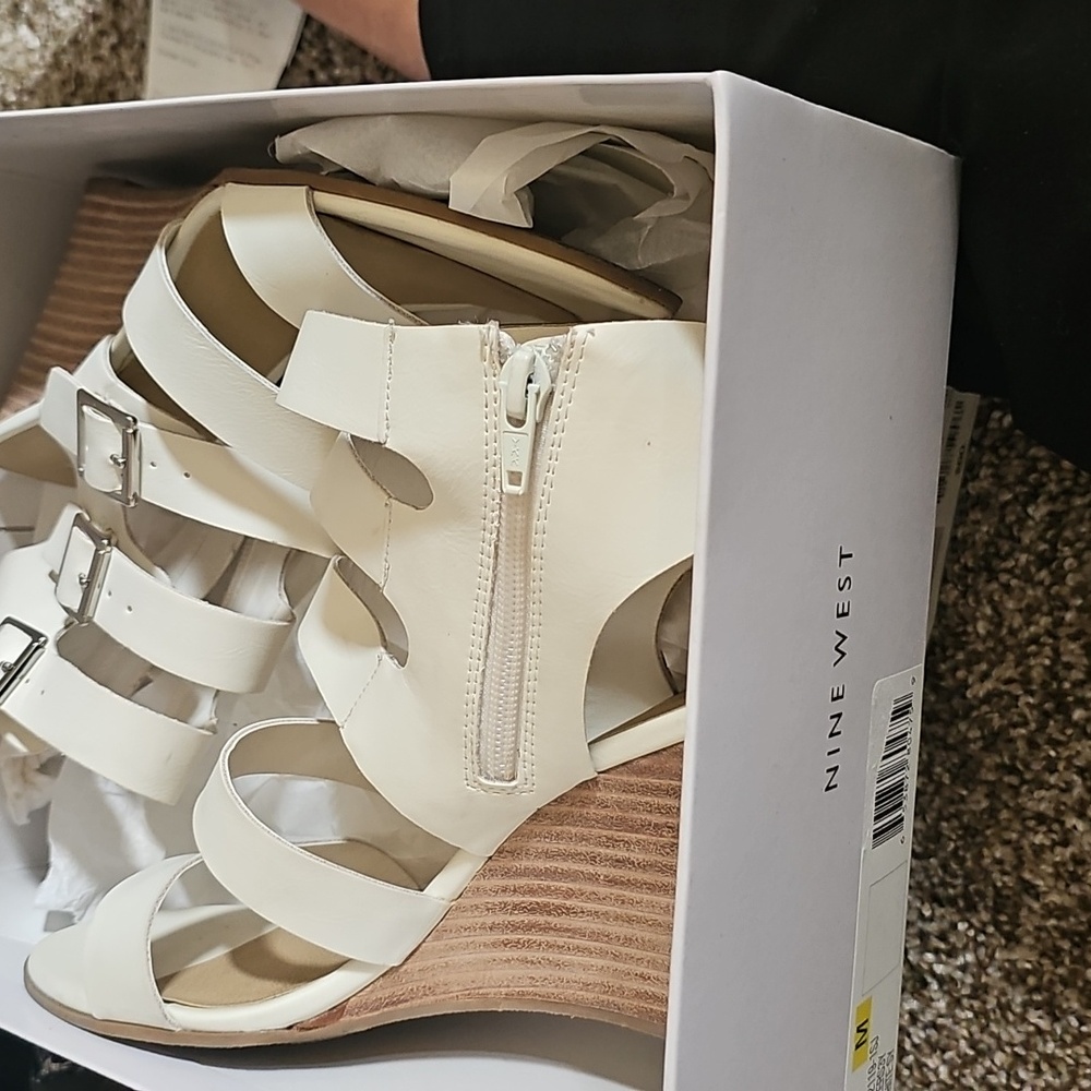 Nine West Women's White Strappy Leather  Wedge Sandals - Picture 5 of 7